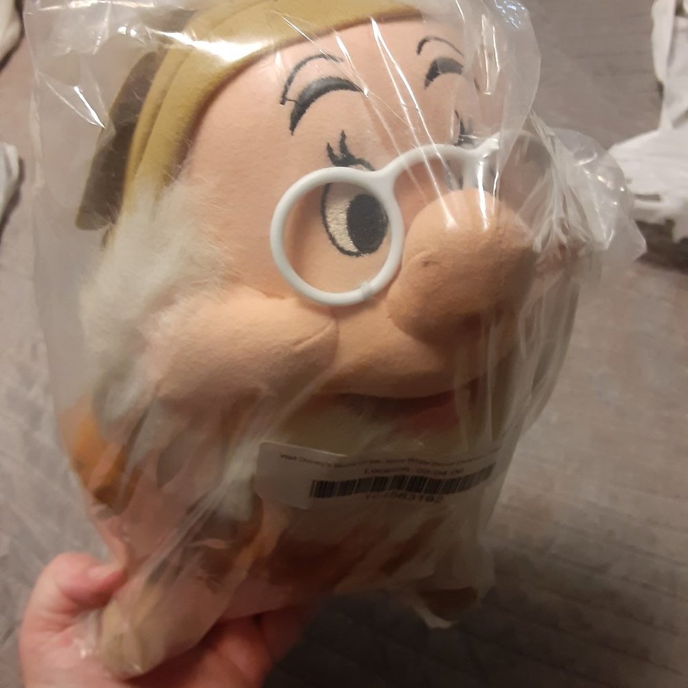 Disney On Ice Snow White Doc plush New